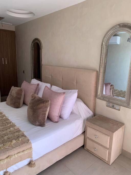 Appartement Neuf Climatise, Centre Marrakech. Marrakesh Bagian luar foto